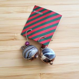 Spherical marbled statement earrings